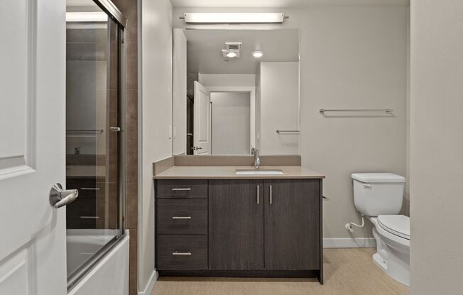 Studio, 1 bath, 564 sqft, $2,040, Unit 202