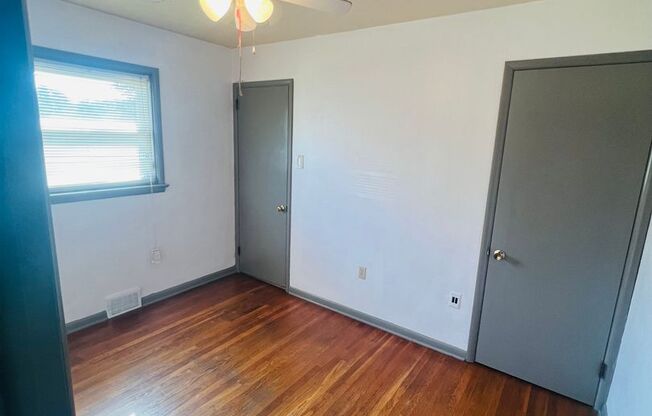 3 beds, 1 bath, $2,295