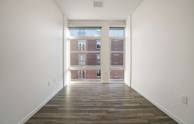 3 beds, 2 baths, 1,153 sqft, $6,500, Unit 506