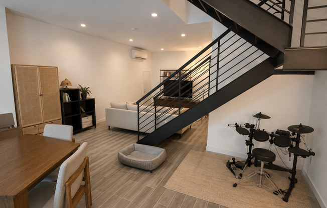 383 12 ST