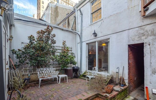 2013 MORAVIAN ST