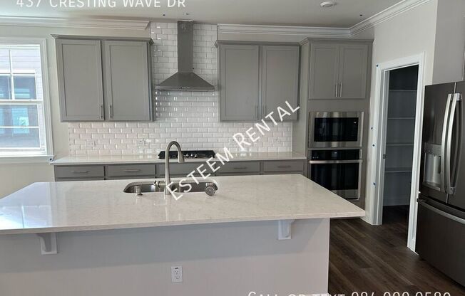 437 CRESTING WAVE DR