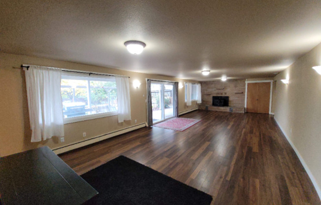 1212 S 101 ST