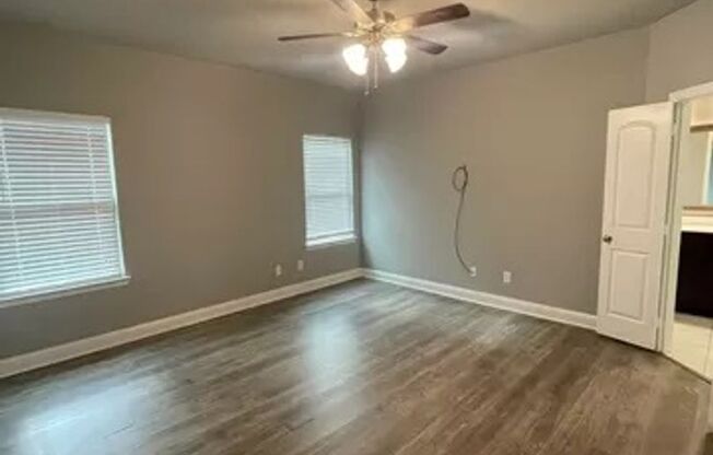 3 beds, 2 baths, $1,695