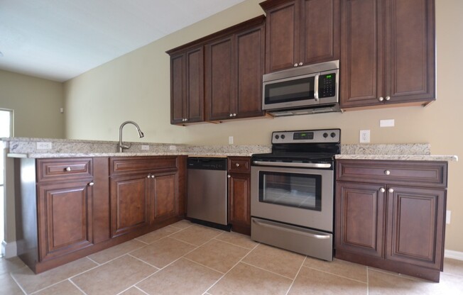 Fantastic fully upgraded 4 BR Oviedo Pool Home