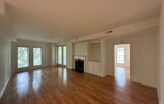 2 beds, 2 baths, $1,900