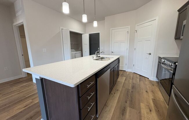 1 bed, 1 bath, 724 sqft, $1,545, Unit 5117-209