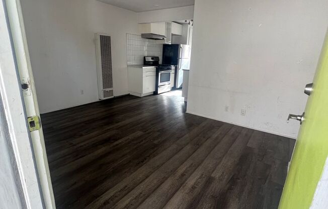 1 bed, 1 bath, 504 sqft, $1,995