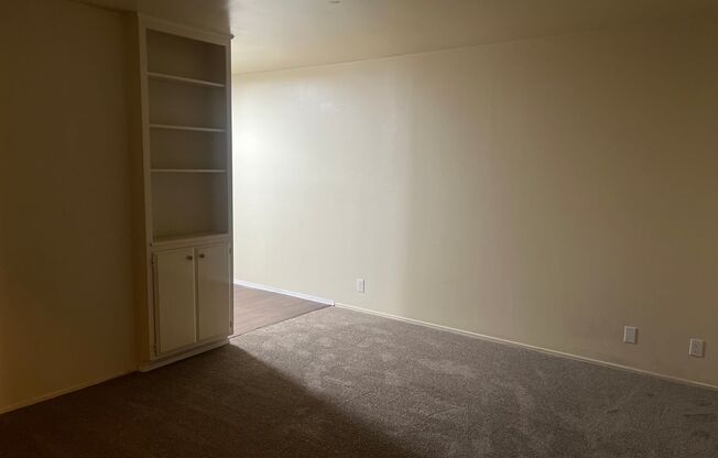 1 bed, 1 bath, 750 sqft, $1,650, Unit 13