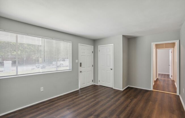 Large 3BR/1BA Eastside Savannah Home For Rent