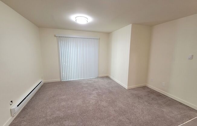 Studio, 1 bath, 400 sqft, $1,595, Unit 2026 Preleasing - Studio