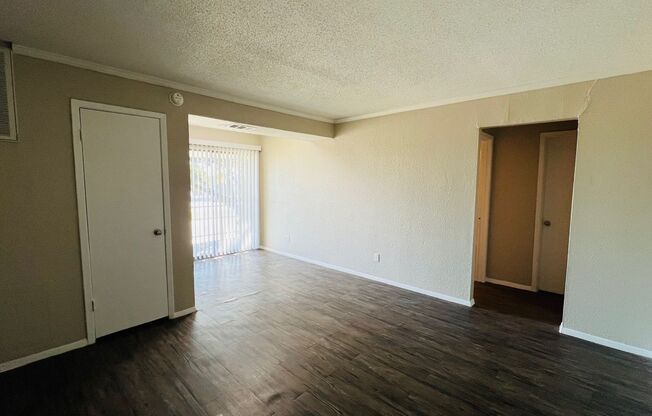 1 bed, 1 bath, 600 sqft, $1,150, Unit 1-214