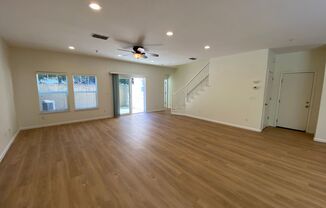 3 beds, 2.5 baths, $2,595, Unit #3014