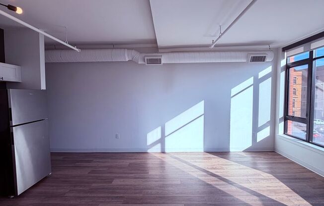 Studio, 1 bath, 615 sqft, $1,750, Unit Unit 308