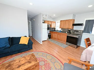 36 DIAZ ST