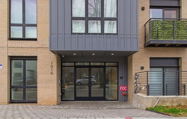 New Construction One Bedroom One Bathroom-Modern Living Off H Street!