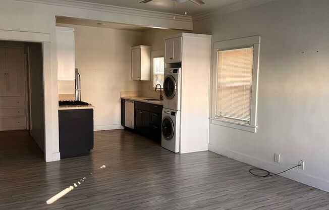 1 bed, 1 bath, $2,495, Unit 4108