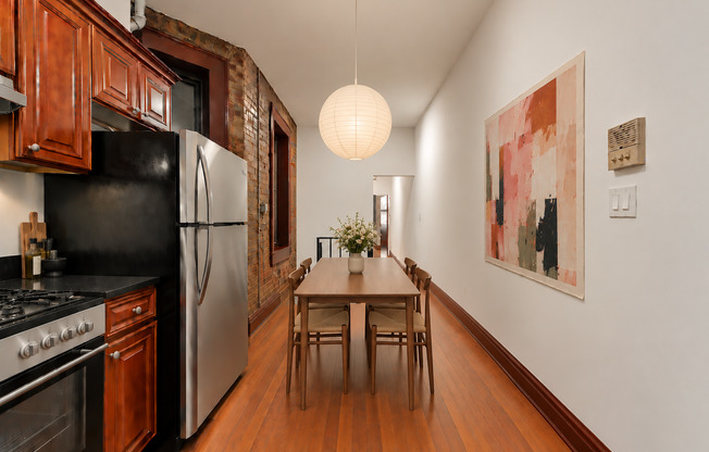 144 W 109 ST