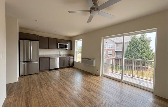 1 bed, 1 bath, $1,600, Unit 881-104