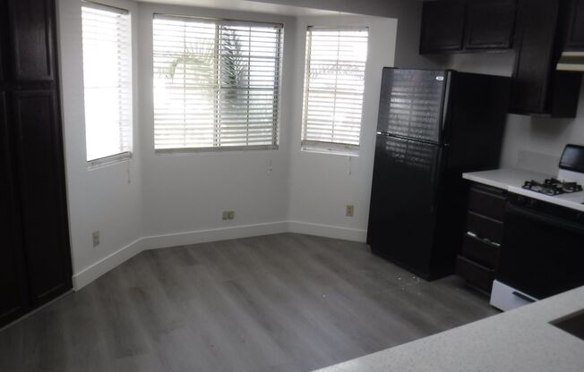 CUTE 2 BEDROOM/2 BATH HOME WITH FENCED IN YARD