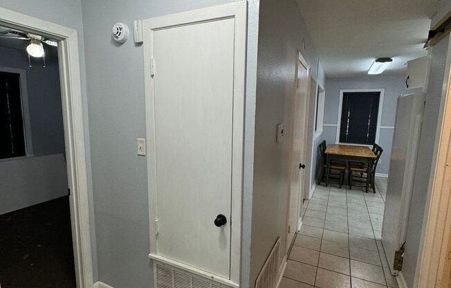 3 beds, 1 bath, $1,300