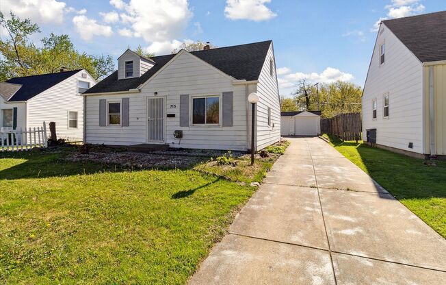 715 E 258 ST