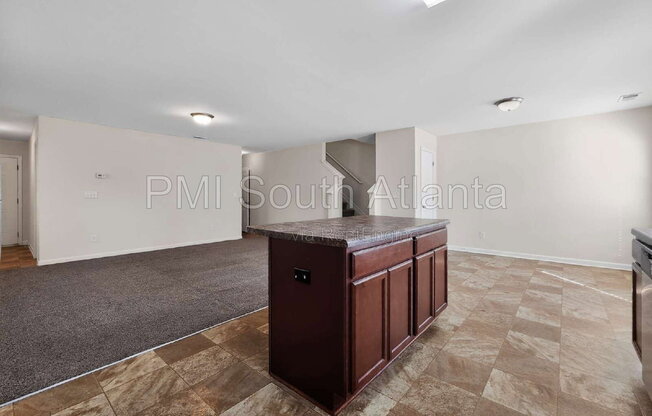 4 beds, 2.5 baths, 2,100 sqft, $1,950