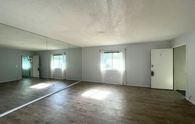 1 bed, 1 bath, $749