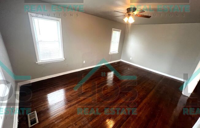 4 beds, 1 bath, $1,100