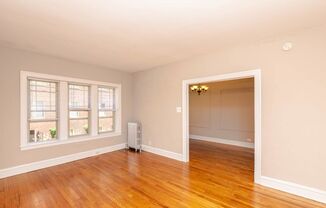 1 bed, 1 bath, $1,300, Unit 1335.5-3N