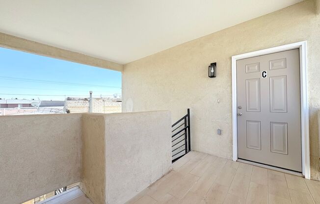 West/Central El Paso 1bed/1bath Refrig A/C Condo!
