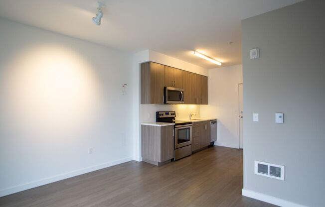 3rd Floor Modern & Sleek 1Bdr w/Floor-to-Ceiling Windows