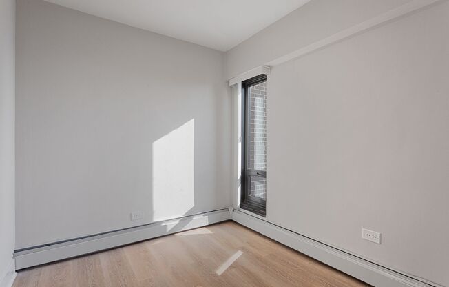 3 beds, 1.5 baths, 1,001 sqft, $3,300, Unit 26H