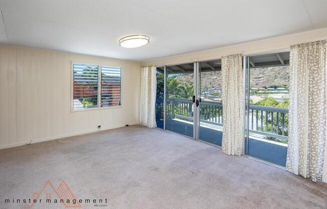2057 10th Avenue - Upstairs