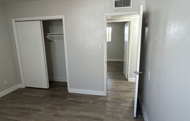 2 beds, 1 bath, 810 sqft, $1,195, Unit 75