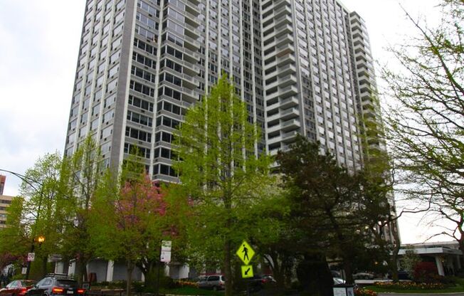 1 bed, 1 bath, $1,450, Unit Unit 614