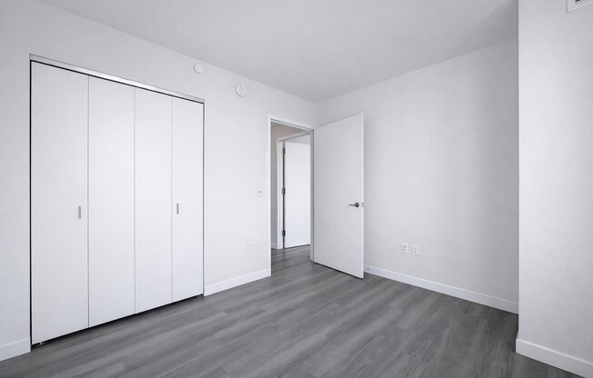 2 beds, 2 baths, 923 sqft, $4,595, Unit 14E