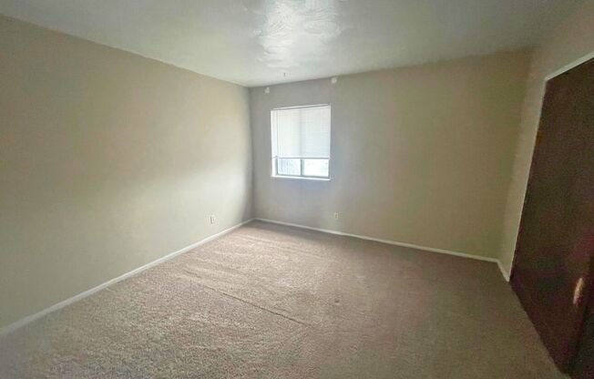 2 beds, 1 bath, 604 sqft, $775