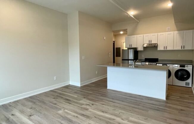 1 bed, 1 bath, 500 sqft, $1,275, Unit 311