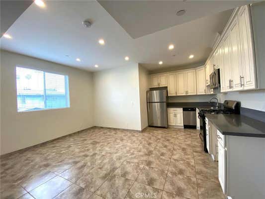 3 beds, 2 baths, 1,150 sqft, $3,495, Unit 205