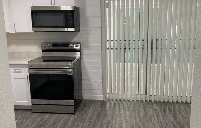 2 beds, 1.5 baths, 980 sqft, $1,200, Unit 6802-2