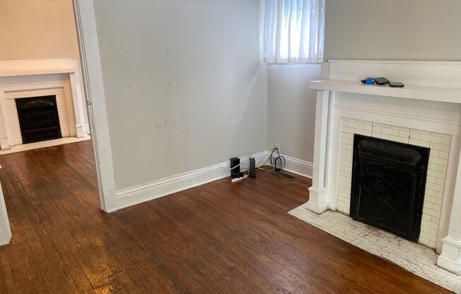 3 beds, 1 bath, $2,200