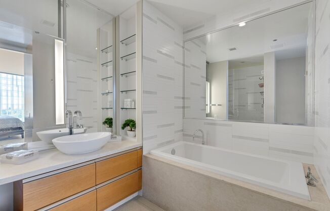 1 bed, 1 bath, 735 sqft, $2,750, Unit 2201