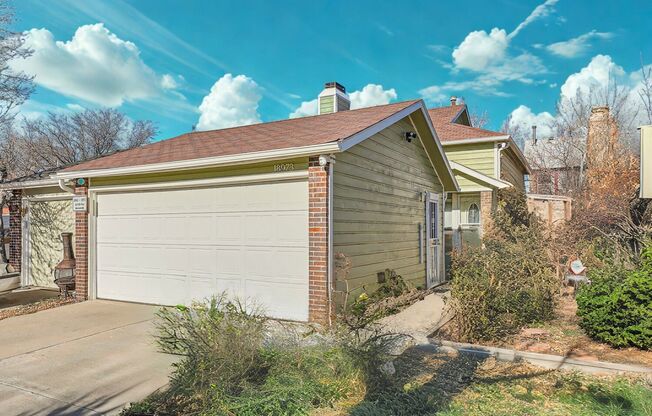 Spacious 2-Bed Townhome with Private Yard & 2-Car Garage in Aurora