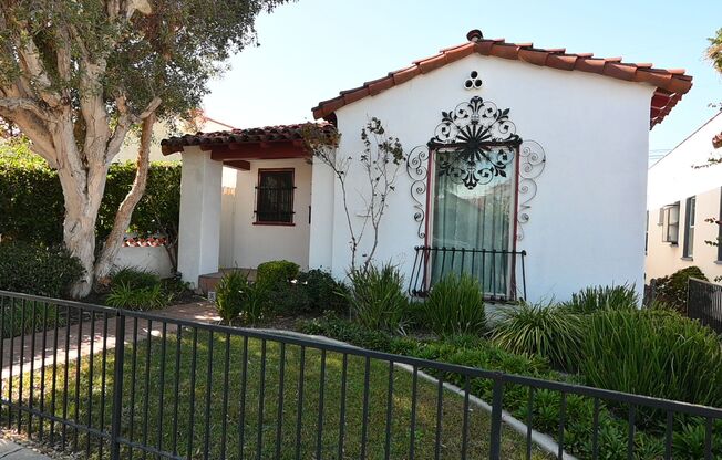 Single story 3 bedroom 2 bath home in Belmont Shore