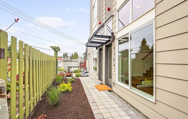 Luxury Sunset Hill Townhome w/ Water View! Available Now!