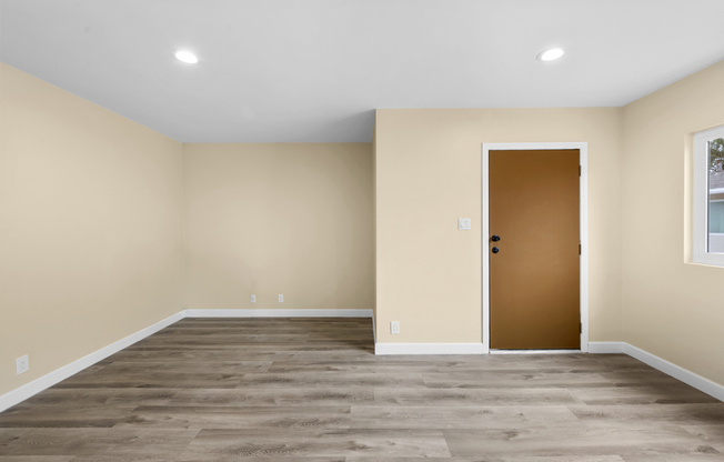 4317 W 120 ST
