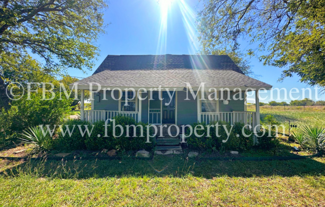 1119 Pluto Rd. - Charming 2 Bedroom, 2 Bathroom Home in Milford, TX!