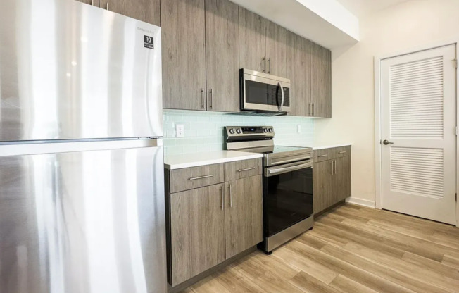 2 beds, 2 baths, 900 sqft, $1,795, Unit Unit 1655 D