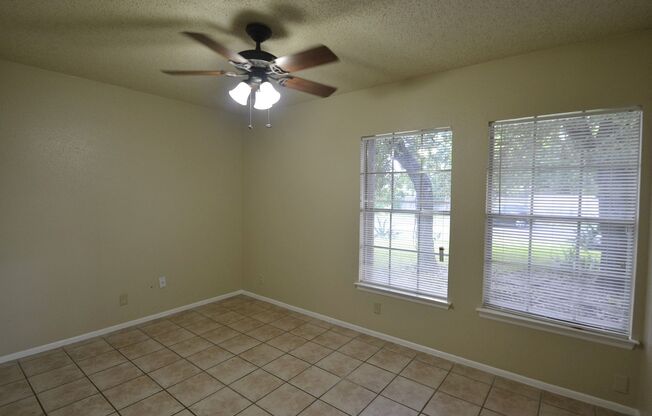 4 beds, 2 baths, $1,695